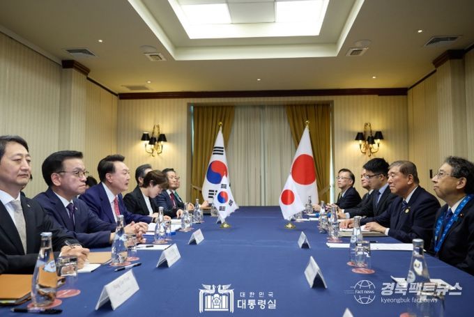 11월 16일 윤석열 대통령은 이시바 시게루 일본 총리와 한-일 정상회담을 가졌다.
