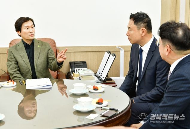 조현일 시장-정지영 현대백화점 사장 환담