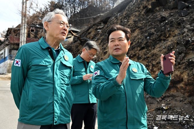 문체부장관. 방문