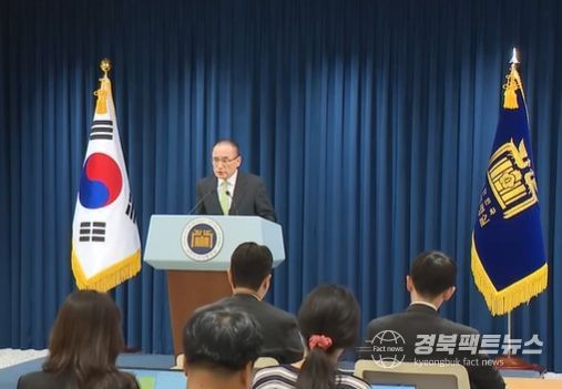 위성락 국가안보실장 15일 오전 브리핑(KTV방송화면 캡춰)