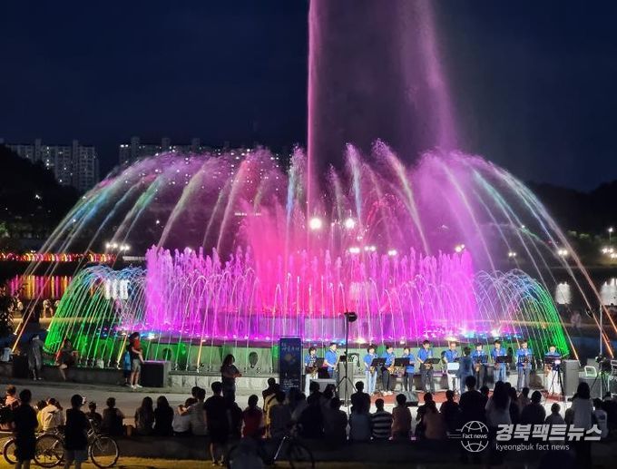 안동시, 낙동강 음악분수 문화예술공연 성황리에 진행 중