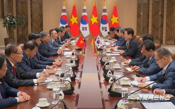 정상회담(KTV 방송화면 캡춰)