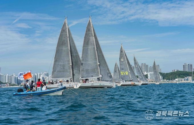 지난해 포항에서 열린 2025 환동해컵·원동컵 국제요트대회 모습
